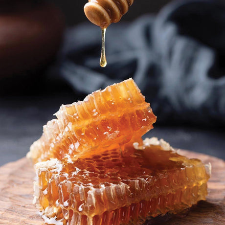 Comparing Raw Honey to Refined Sugar